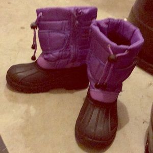 Little girls snow boots size 13